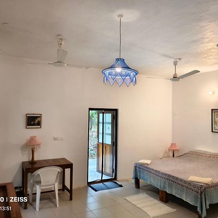 Isai Ambalam Guest House Pondicherry Esterno foto