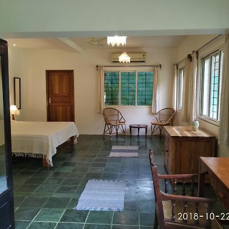 Isai Ambalam Guest House Pondicherry Esterno foto