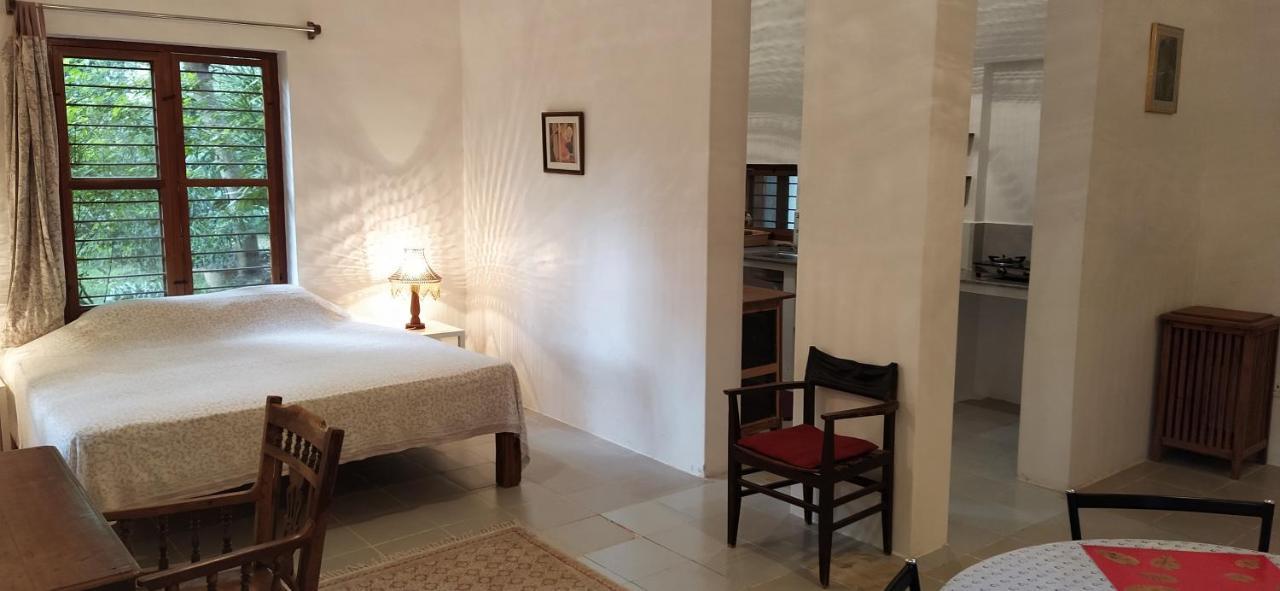 Isai Ambalam Guest House Pondicherry Esterno foto