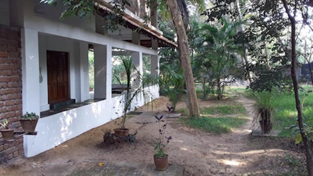 Isai Ambalam Guest House Pondicherry Esterno foto