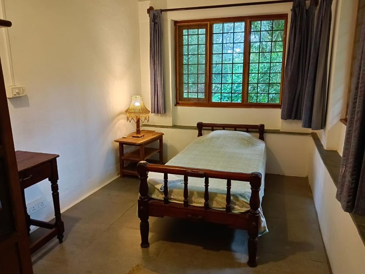 Isai Ambalam Guest House Pondicherry Esterno foto