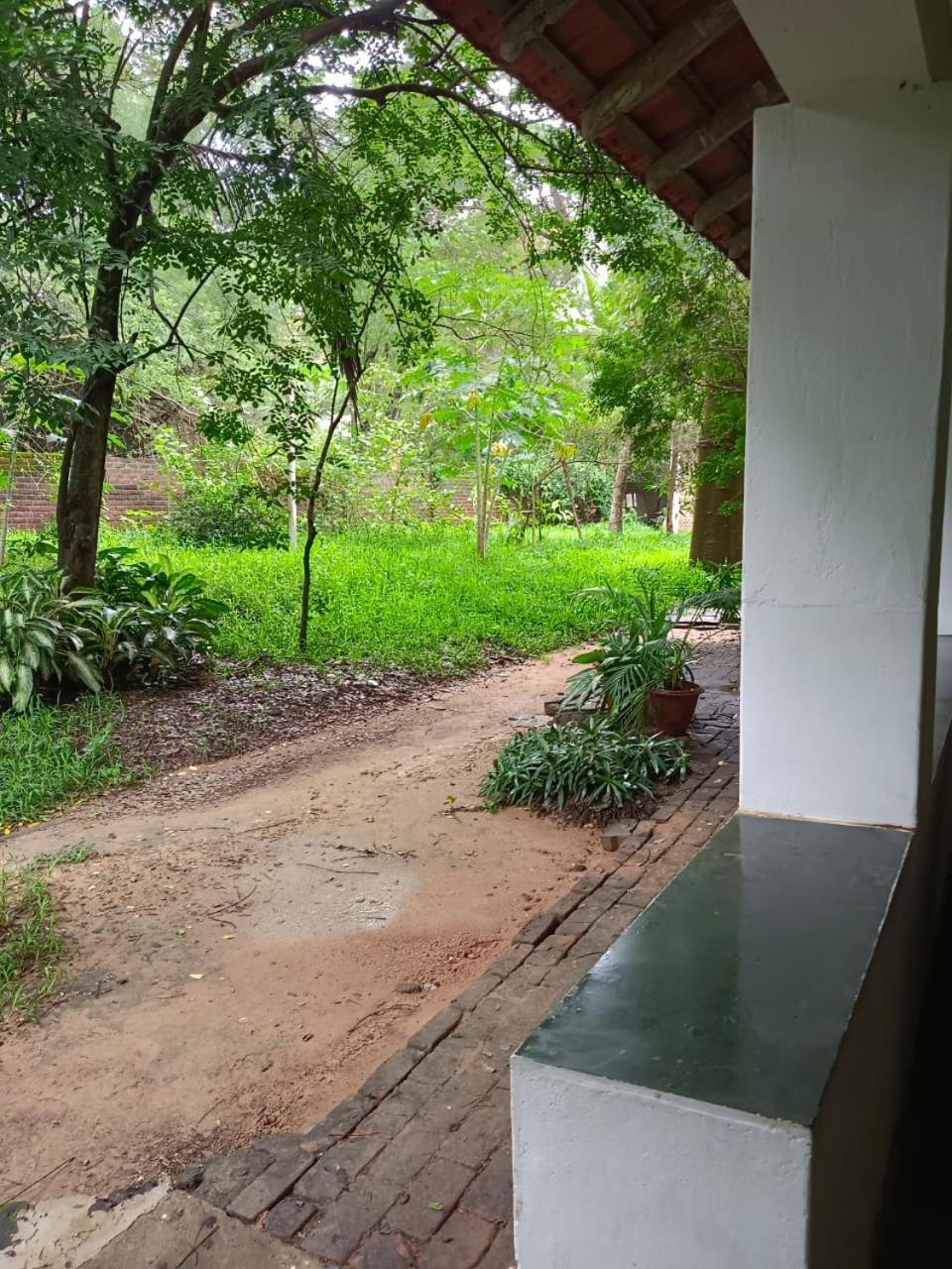 Isai Ambalam Guest House Pondicherry Esterno foto