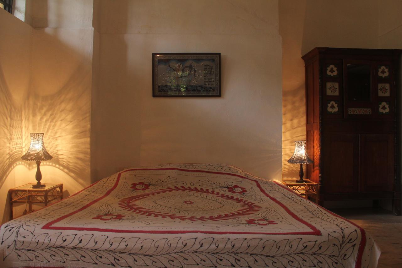 Isai Ambalam Guest House Pondicherry Esterno foto